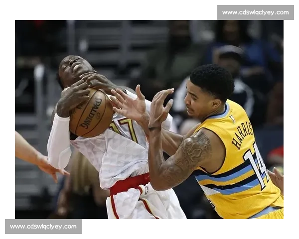 重温2004年火箭对阵老鹰经典比赛录像全景回顾赛场细节深度解析